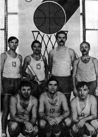 Вновь победители. А лет им всего 304 года