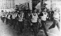 Участники пробега «Память-82» на улицах Волгограда
