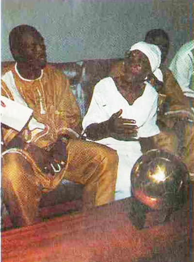 Золотой мяч лучшего футболиста Африки Джордж привез бабушке